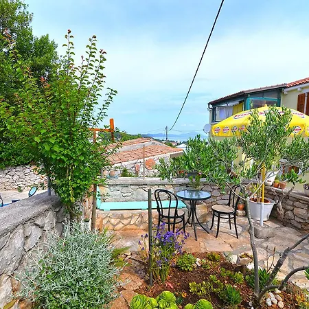 Roberto 3 Pensjonat Veli Lošinj