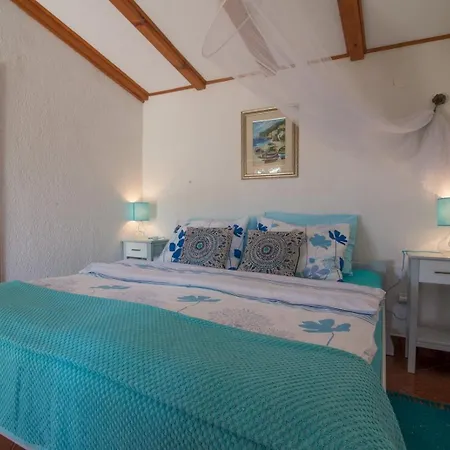 Roberto 3* Veli Losinj