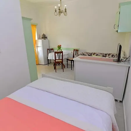 Roberto 3* Veli Losinj