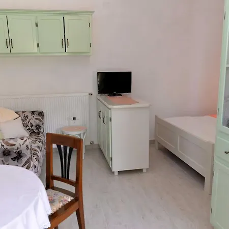 Roberto Gæstehus Veli Lošinj