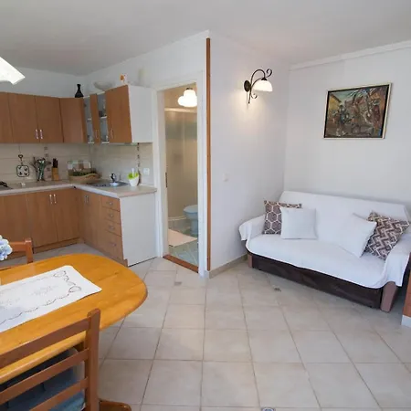 Roberto 3* Veli Lošinj